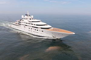 mega-yacht de croisière 1
