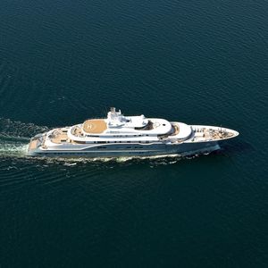 mega-yacht de croisière 1