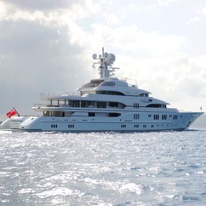 méga-yacht de luxe de croisière 1