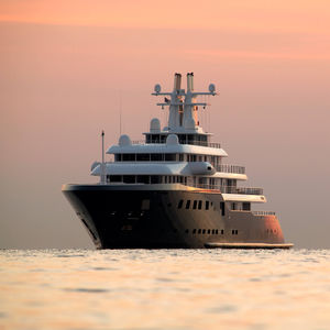 mega-yacht de croisière 1