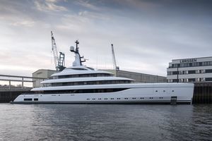 mega-yacht de croisière