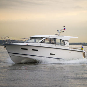vedette in-bord / diesel / hard-top / de croisière