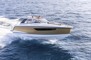 vedette hors-bord / bimoteur / open / soft-top
