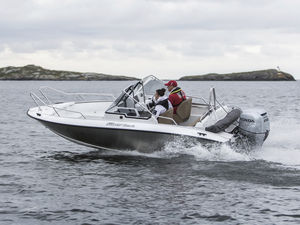 coque open hors-bord / open / à double console / de ski nautique