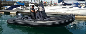 bateau pneumatique hors-bord / RIB / à console centrale / open