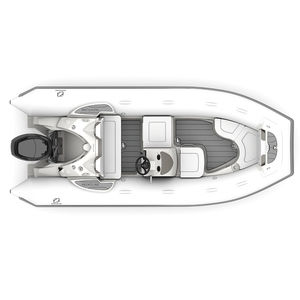 bateau pneumatique hors-bord