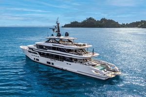 mega-yacht de croisière