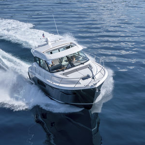 motor-yacht de croisière