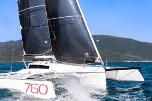 trimaran / de croisière / cockpit ouvert / 1 cabine