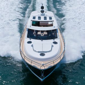motor-yacht de croisière / de sport / hard-top / IPS