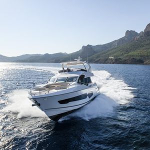 motor-yacht de croisière