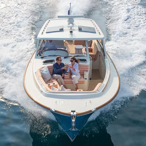 vedette in-bord