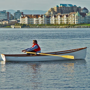 bateau d'aviron de course 1