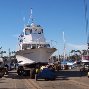 bateau de recherche et sauvetage