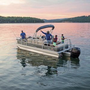 bateau ponton hors-bord