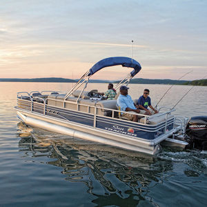 bateau ponton hors-bord 1