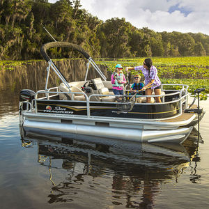 bateau ponton hors-bord