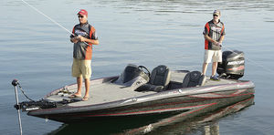 bass boat hors-bord 1