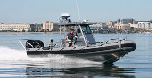 bateau de surveillance 1