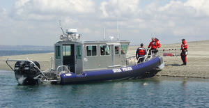 bateau de surveillance