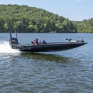 bass boat hors-bord