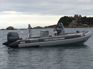 bateau de surveillance