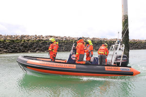 bateau de surveillance