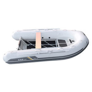 bateau pneumatique hors-bord