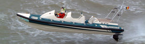 bateau pneumatique hors-bord / semi-rigide / à console jockey / pour conditions extrêmes