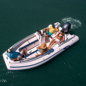 bateau pneumatique hors-bord 1