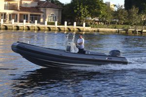 bateau professionnel hors-bord 1