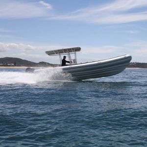 bateau utilitaire 1