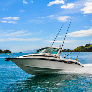 cabin-cruiser hors-bord 1