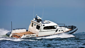 bateau professionnel bateau utilitaire / bateau de service offshore / in-bord hydrojet / diesel