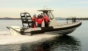 bateau de surveillance 1