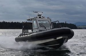bateau de surveillance 1
