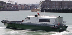 bateau de transport de personnel 1