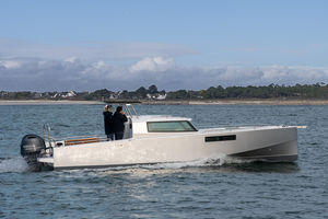 vedette hors-bord