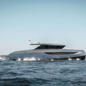 motor-yacht catamaran