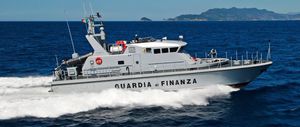 bateau de surveillance