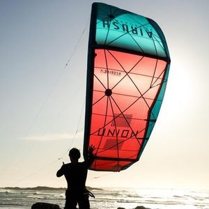 aile de kitesurf à caissons