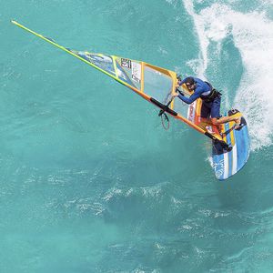 planche à voile de slalom / de vitesse / de race