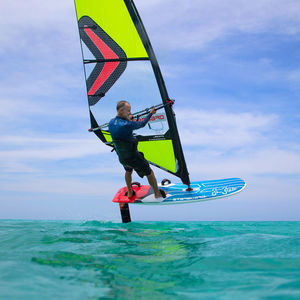 planche à voile de vitesse