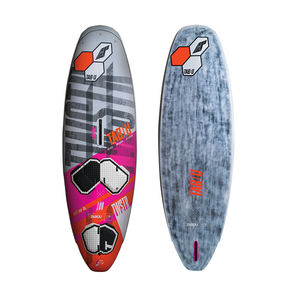 planche à voile de vagues