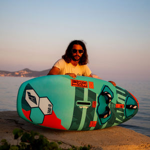 planche à voile de vagues