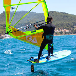planche à voile de vitesse 1