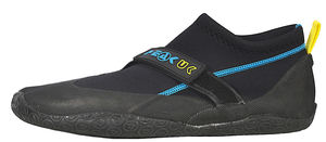 chaussons de sports nautiques