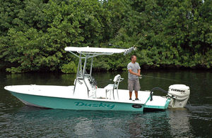 bay boat hors-bord 1