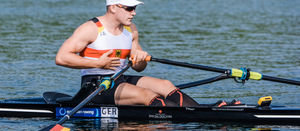 bateau d'aviron de course