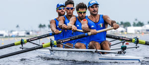bateau d'aviron de course 1